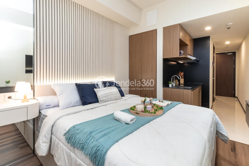 Bedroom Studio Branz Mega Kuningan Apartment at Tower Kita tower