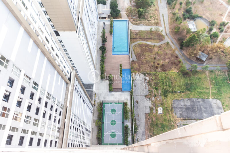 Balcony Good Deal 2BR Apartment at Vasanta Innopark Apartment High Floor