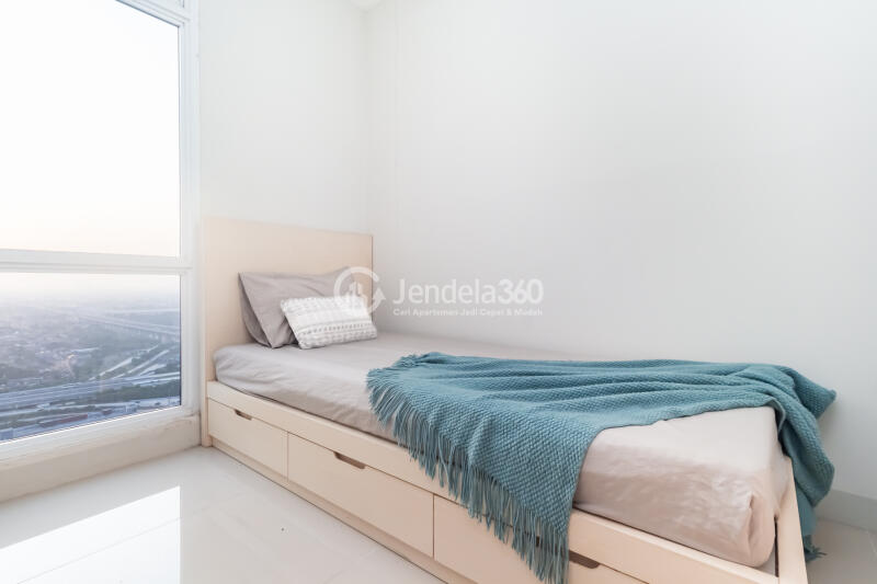 Bedroom 2 Good Deal 2BR Apartment at Vasanta Innopark Apartment High Floor