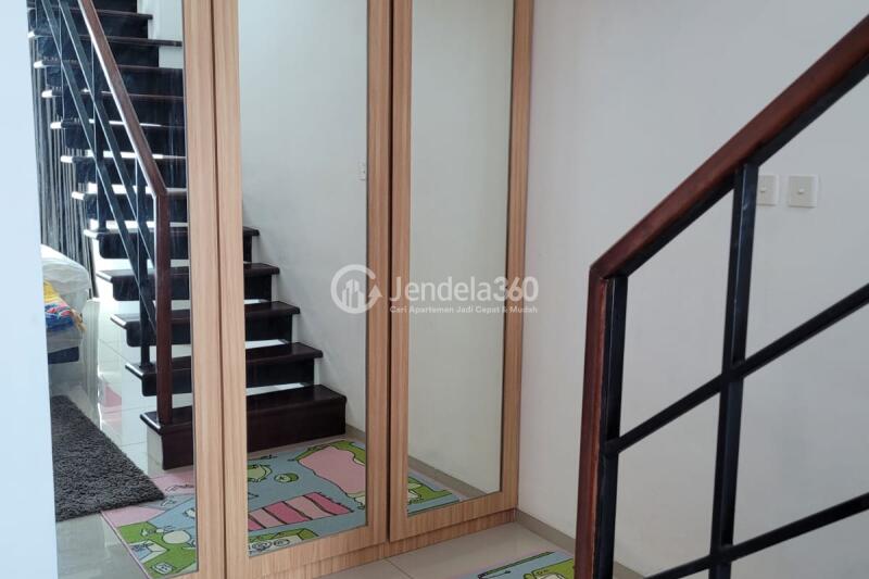 Bedroom Low Floor 1BR Apartment with  View at Tree Park City