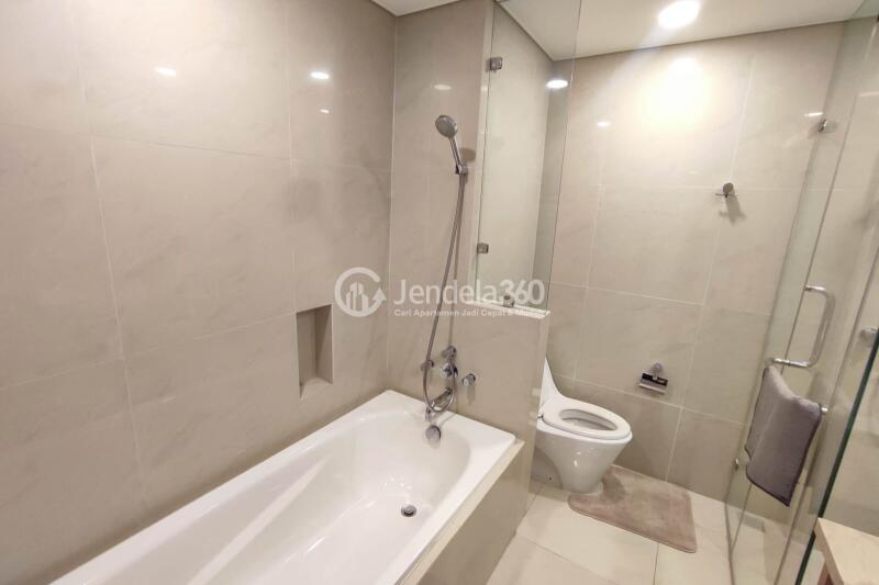 Bathroom 2 Homey 2BR Apartment at Setiabudi Sky Garden Tower Sky