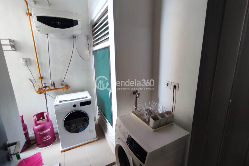Maid Room Homey 2BR Apartment at Setiabudi Sky Garden Tower Sky