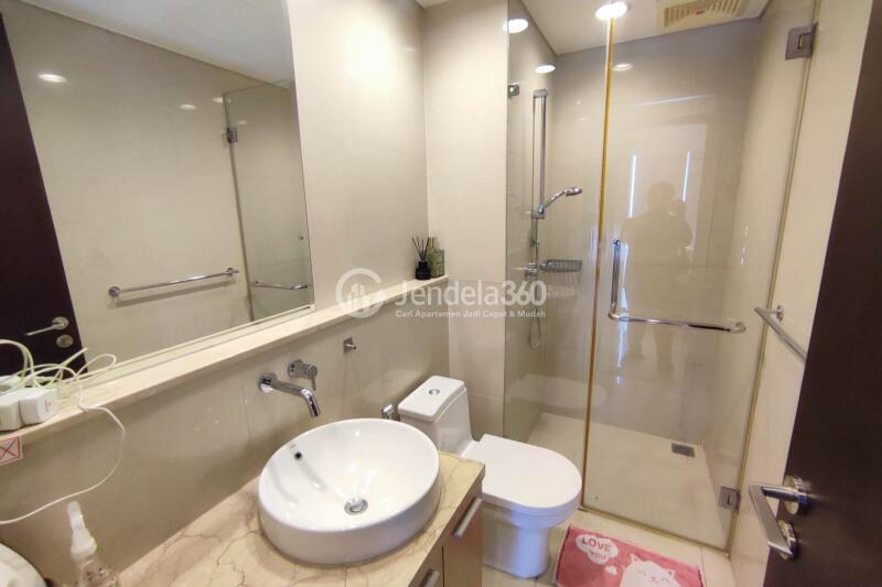 Bathroom 2 2BR Setiabudi Sky Garden Apartment at High Floor
