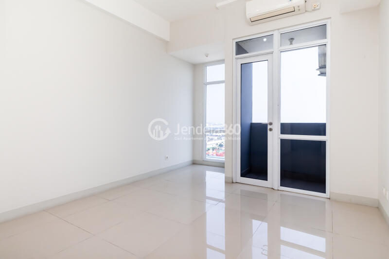 Bedroom Studio Vasanta Innopark Apartment at Tower Botan