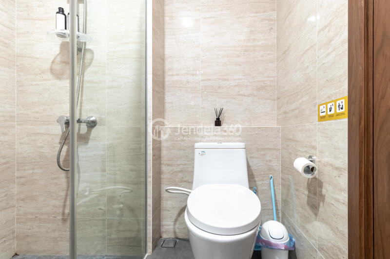 Bathroom Flawless Studio Apartment at Southgate Residence Tower Altuera