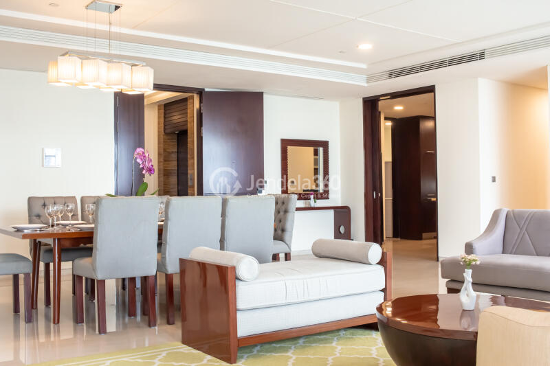 Living Room 3BR Apartment with City View at Shangri-La Residence