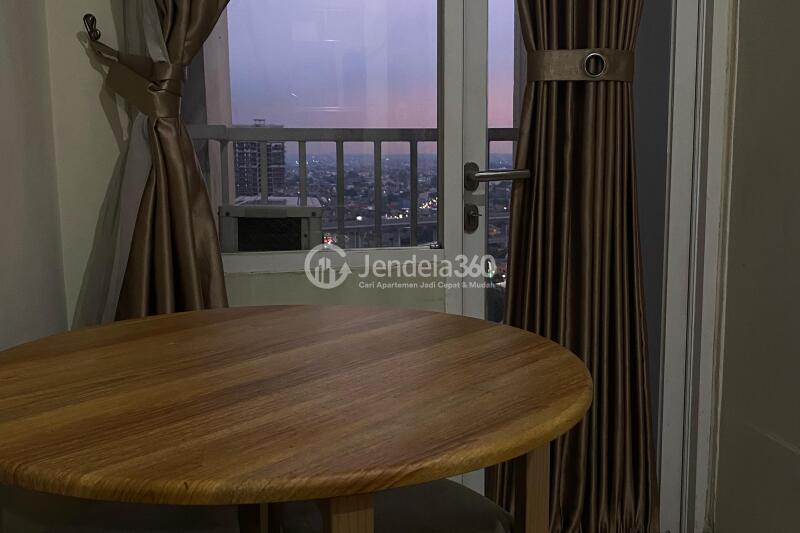 Living Room Elegant 2BR Apartment High Floor with LRT Station View at Grand Icon Caman Apartment