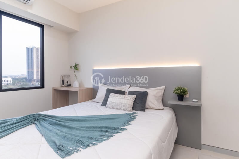 Bedroom Modern Studio Apartment at Meikarta Apartment Low Floor