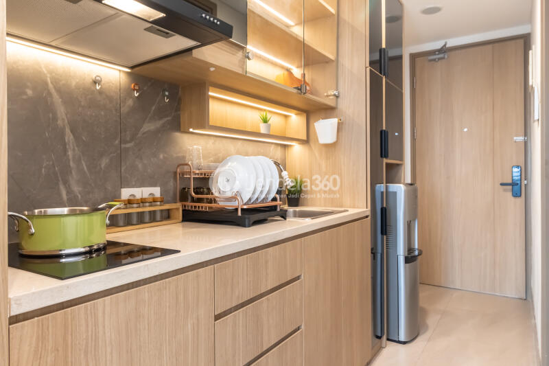 Kitchen Low Floor Studio Apartment with City View at Antasari Place Apartment