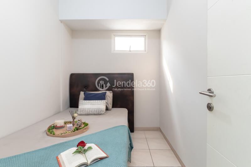 Bedroom 2 3BR The Springlake Summarecon Apartment at Tower Caldesia