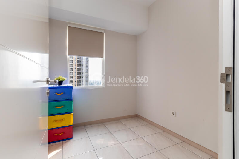 Bedroom 3 3BR The Springlake Summarecon Apartment at Tower Caldesia