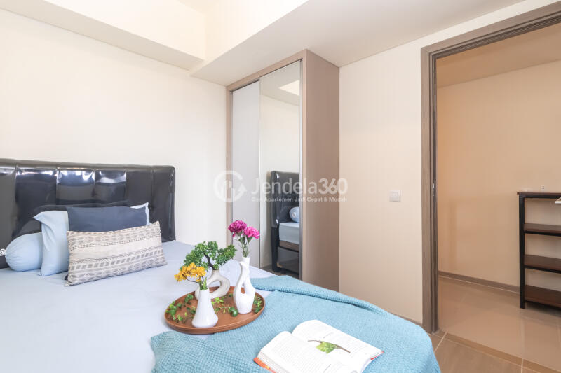 Bedroom 3 Strategic Location 3BR Apartment at Meikarta Apartment Low Floor