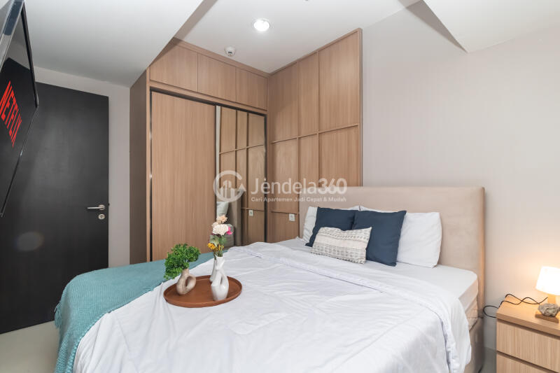 Bedroom 1BR Orange County Lippo Cikarang Apartment at Low Floor