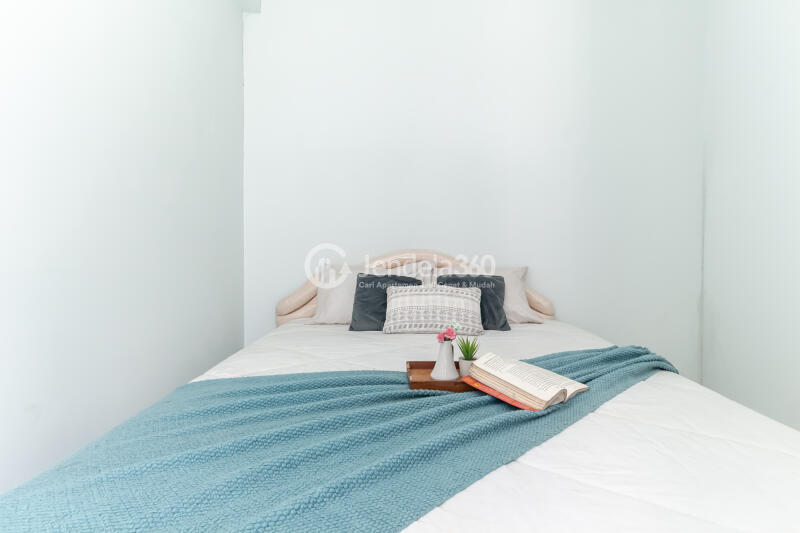 Bedroom 1 High Floor 2BR Apartment with  View at Kota Ayodhya Apartment