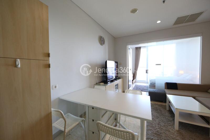 Bedroom 1BR Apartment with  View at Dago Suites Apartment