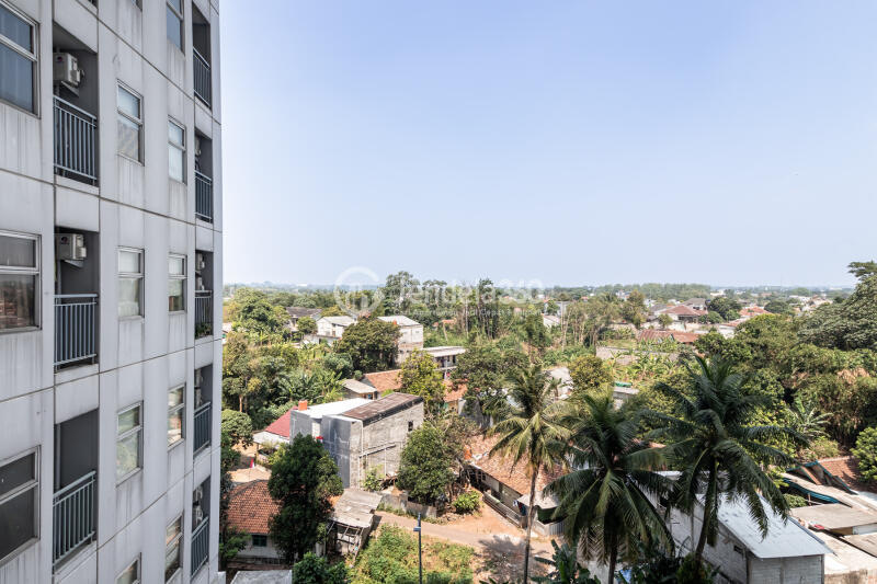 Balcony Excellent Studio Apartment at Serpong Garden Apartment Low Floor