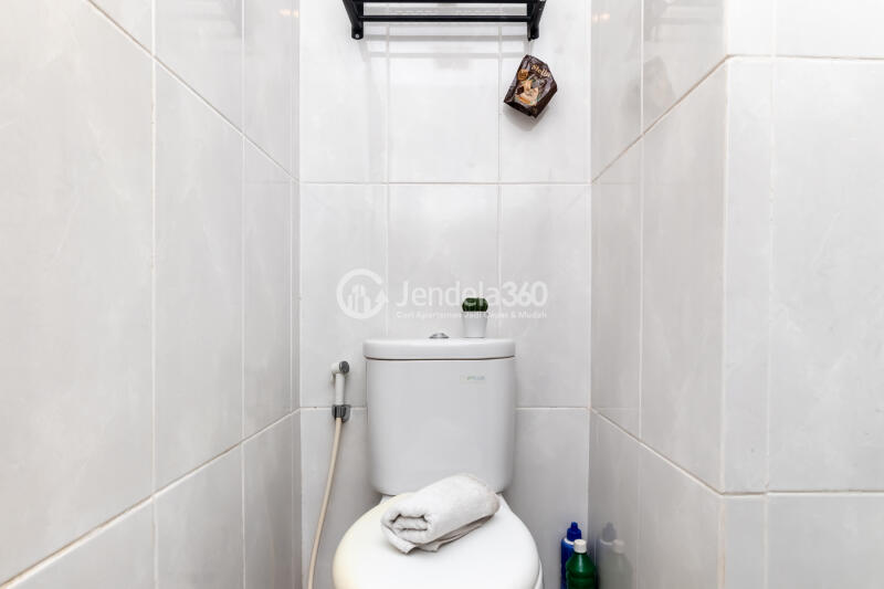 Bathroom Excellent Studio Apartment at Serpong Garden Apartment Low Floor