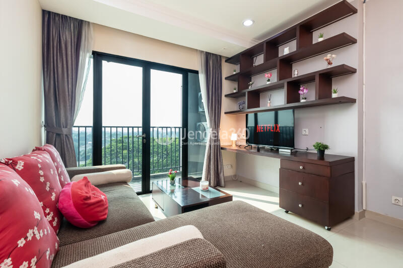 Living Room 2BR Apartment with  View at Hamptons Park Apartment