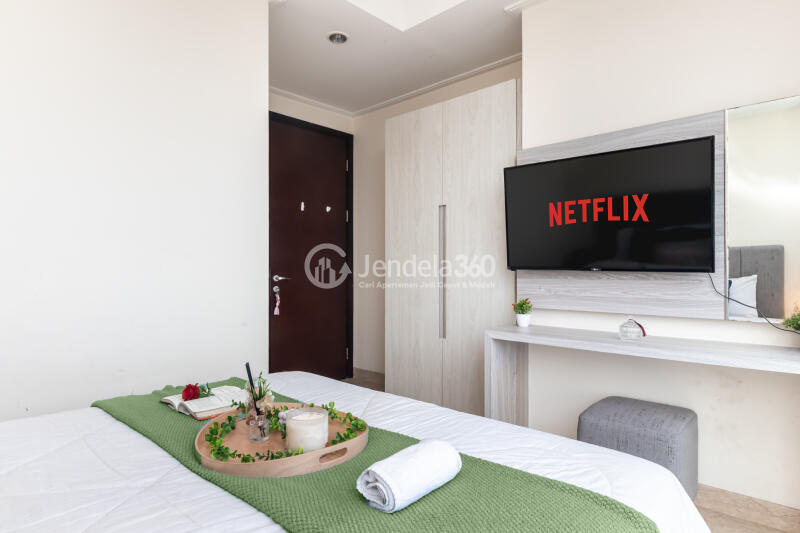 Bedroom 1 Low Floor 2BR Apartment with  View at Menteng Park