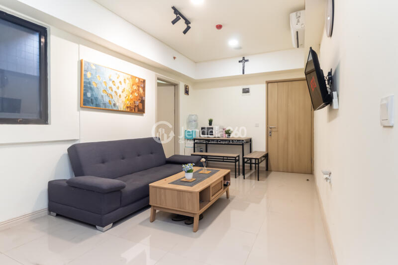 Living Room Low Floor 2BR Apartment with  View at Meikarta Apartment