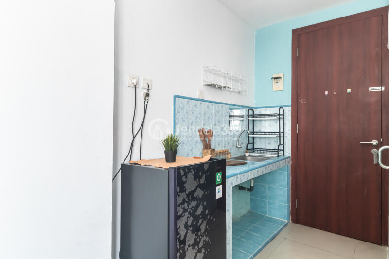 Kitchen Low Floor Studio Apartment with  View at Saladdin Mansion