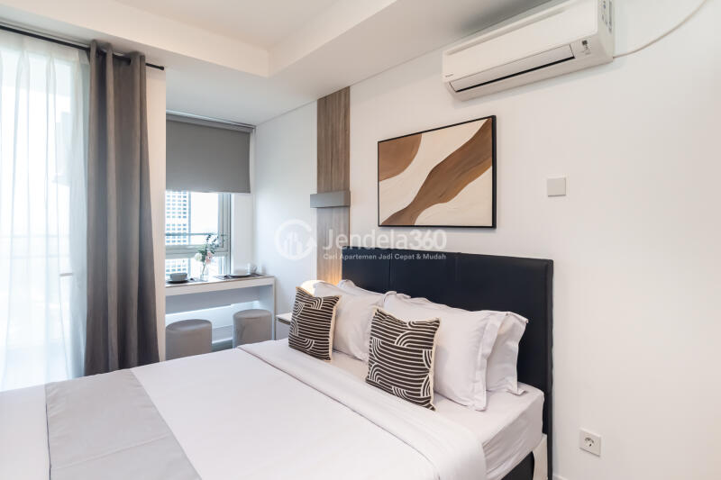 Bedroom Decorative Studio Apartment Middle Floor with City View at Antasari Place Apartment