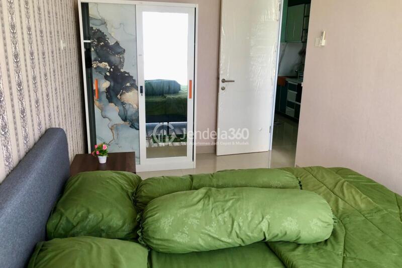 Bedroom Low Floor 1BR Apartment with  View at Tamansari Skylounge Makassar Apartment