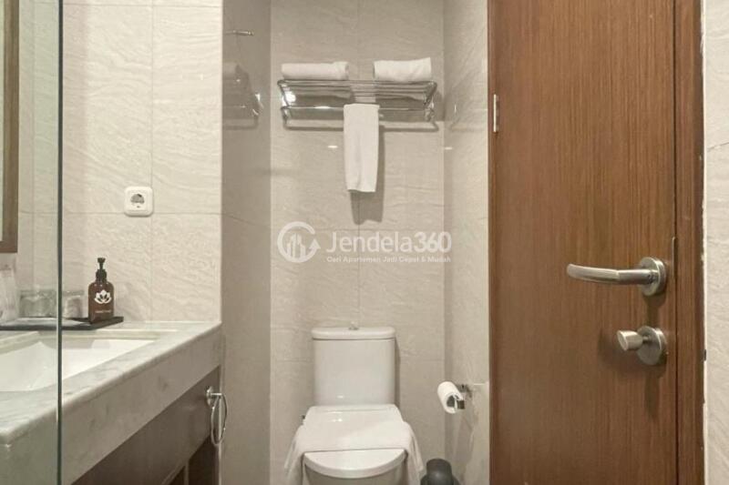 Bathroom Low Floor Studio Apartment with  View at Kawana Golf Residence