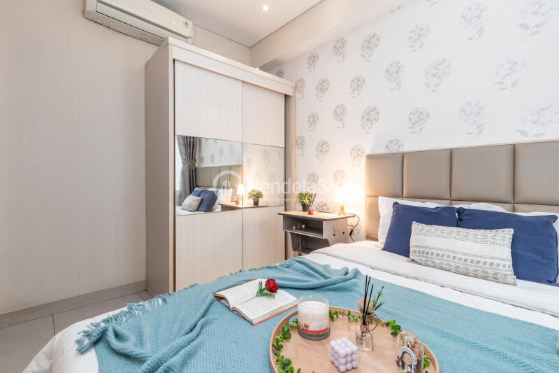 Bedroom 1 2BR Apartment with City View at Aspen Residence Apartment