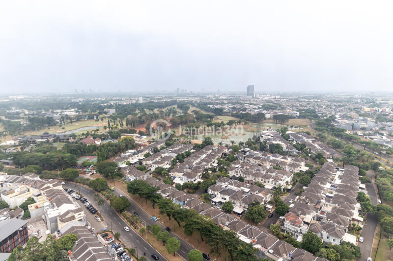 Balcony 2BR M Town Residence Serpong Apartment at Low Floor
