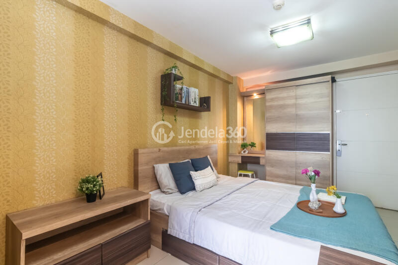 Bedroom Elegant Studio Apartment High Floor with  View at Bassura City Apartment