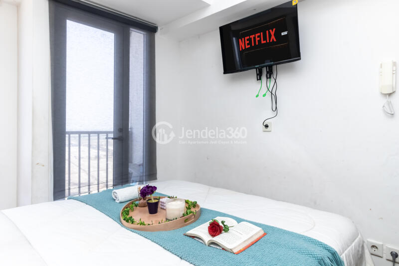 Bedroom High Floor Studio Apartment with  View at Tokyo Riverside Apartment