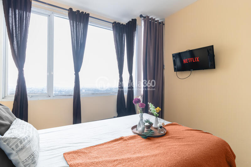 Bedroom Simply Look Studio Apartment at Saladdin Mansion Middle Floor