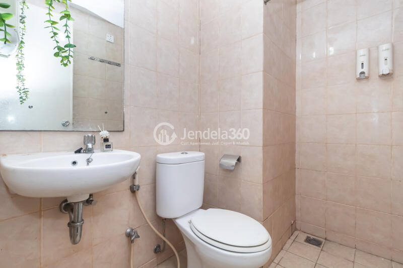 Bathroom Affordable 2BR Apartment at Green Lake Sunter Northern Park Residence Low Floor