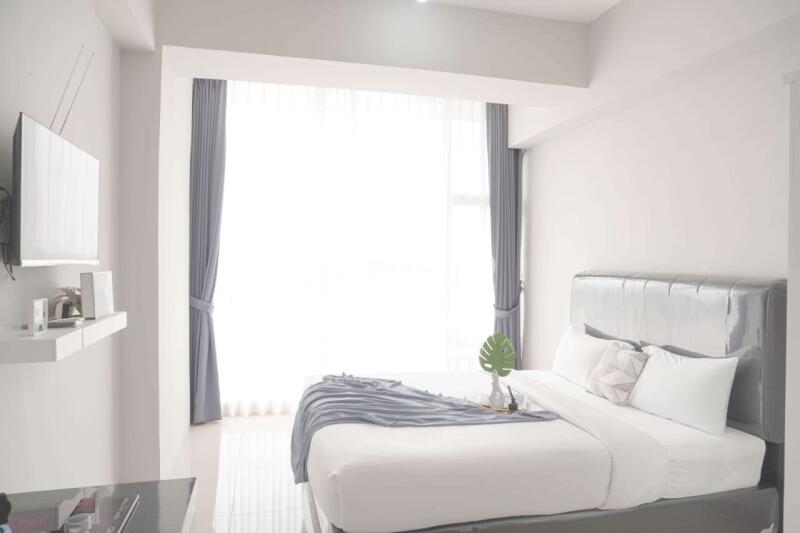 Bedroom Studio Apartment with  View at Majestic Point Apartment