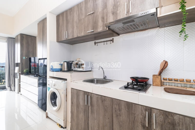 Kitchen Studio Casa De Parco Apartment at Tower Magnolia