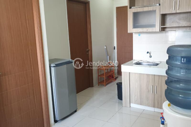 Kitchen 2BR Pinewood Jatinangor Apartment at Middle Floor