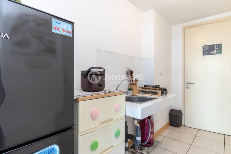 Kitchen Studio Apartment with city View at M Town Residence Serpong