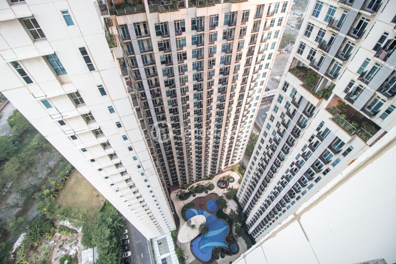 Balcony Studio Puri Orchard Apartment at Tower Orange Groove