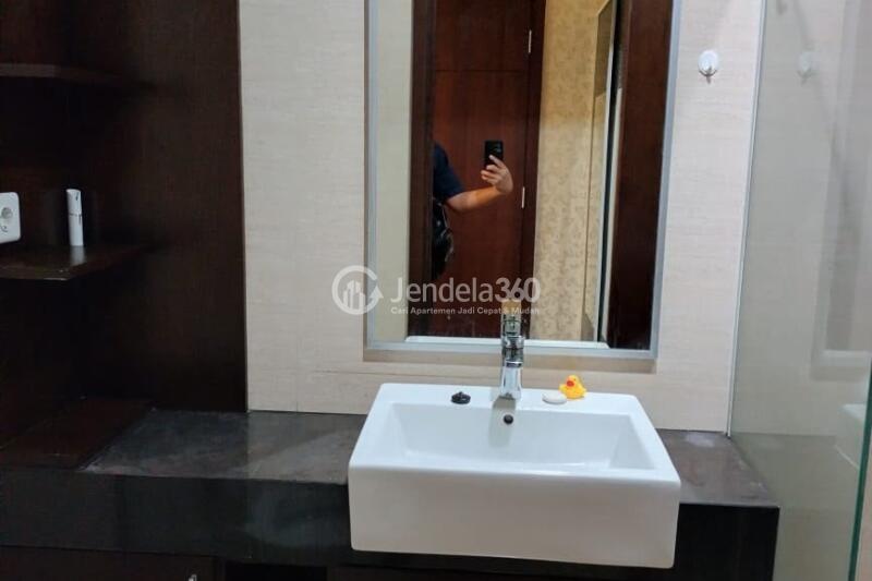 Bathroom 1BR AKR Gallery West Residence Apartment at Tower AKR Residence