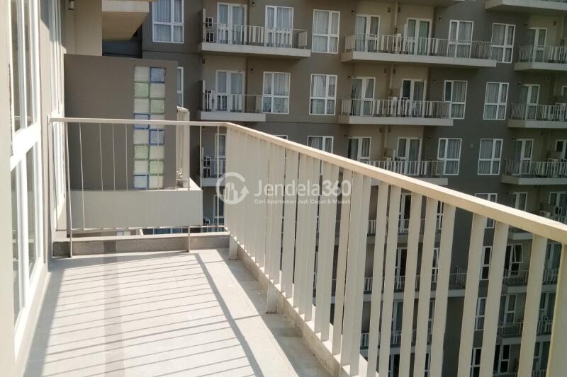Balcony 1BR Apartment with  View at Grande Valore Condominium
