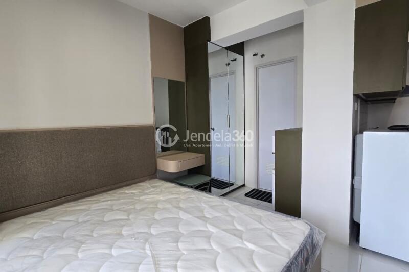 Bedroom Elegant Studio Apartment at Podomoro Golf View Apartment Middle Floor