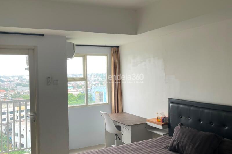 Bedroom Fancy Studio Apartment Low Floor with  View at Baileys City Apartment