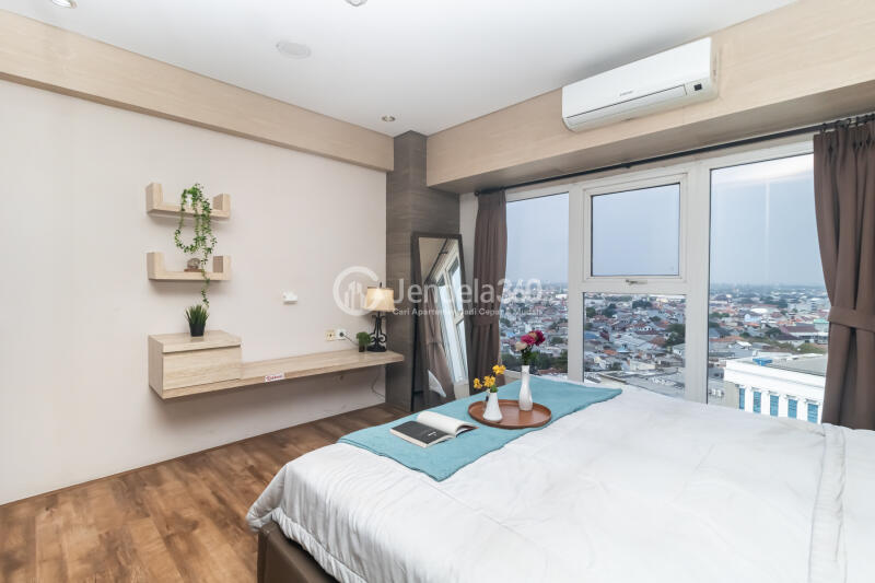 Bedroom 2 Decorative 3BR Apartment at Maqna Residence Low Floor