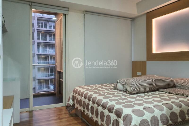 Bedroom Studio Apartment with  View at Landmark Residence