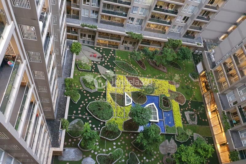 Balcony Studio Apartment with  View at Landmark Residence