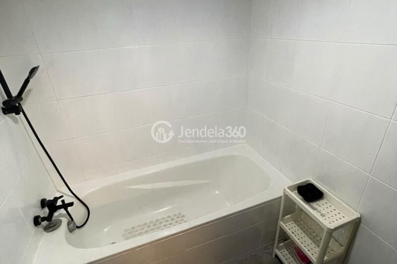 Bathroom 1BR Apartment with  View at Marbella Kemang Residence Apartment