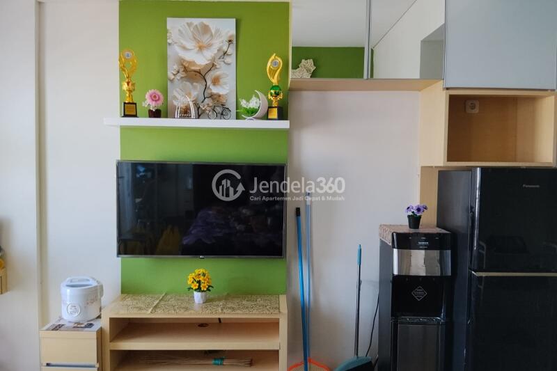 Bedroom Lovely Studio Apartment Middle Floor with  View at Parahyangan Residence