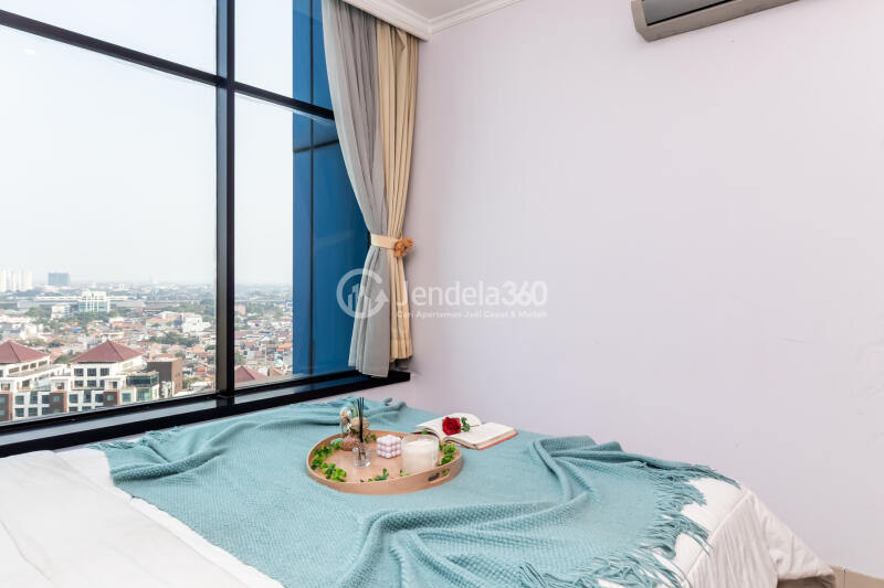 Bedroom 2 2BR Hamptons Park Apartment at High Floor