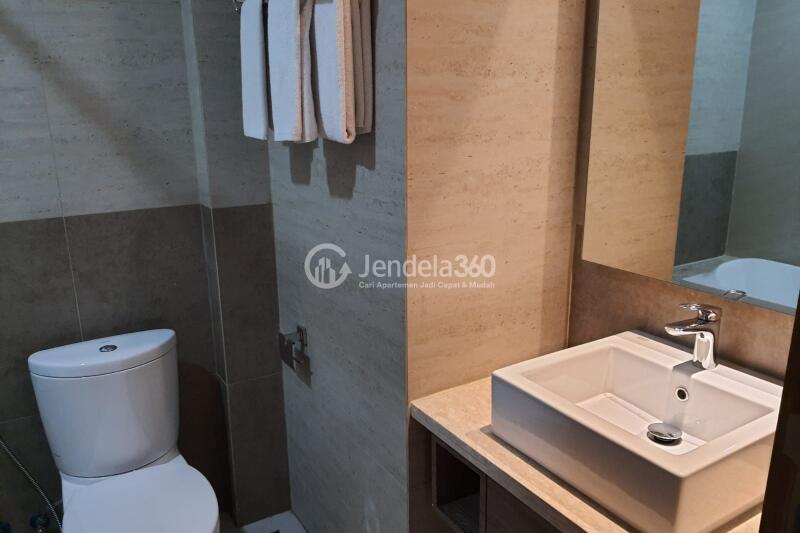 Bathroom 1BR Apartment with  View at Grande Valore Condominium